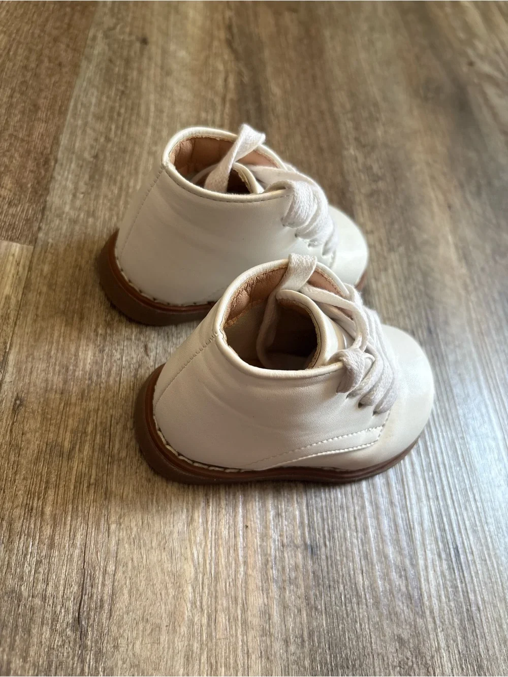 Walk training shoes